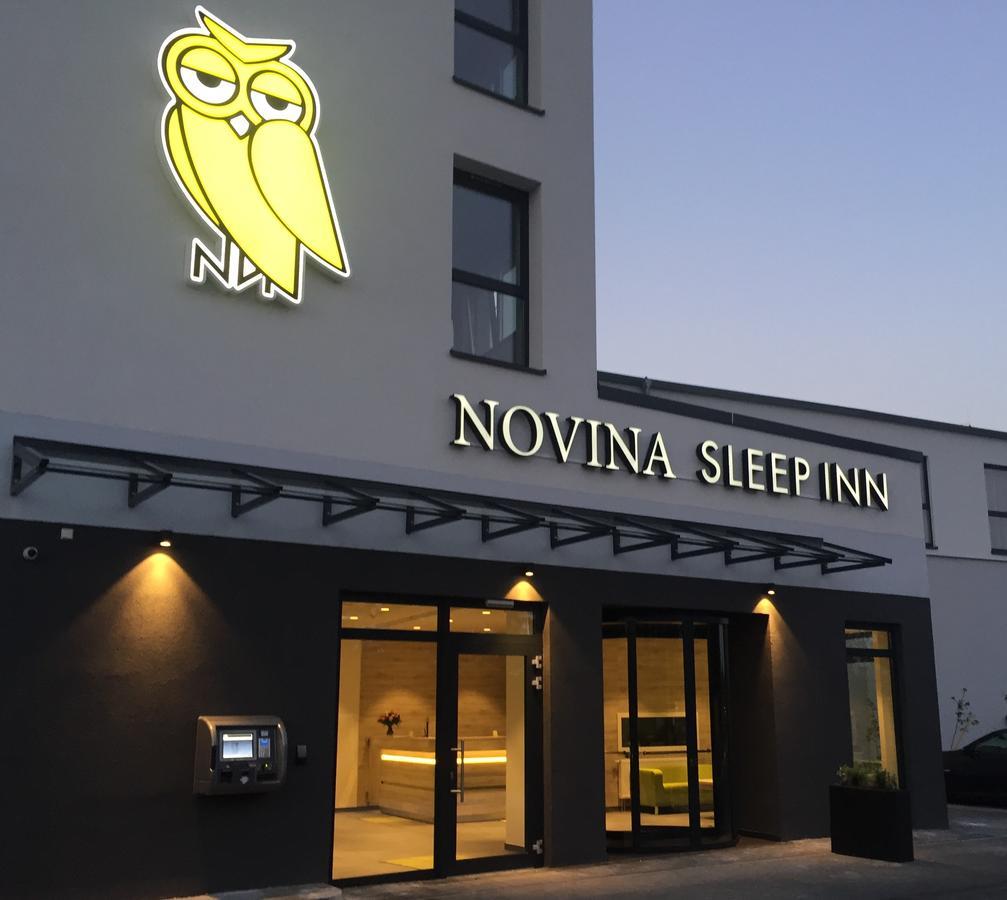 Novina Sleep Inn Херцогенаурах Экстерьер фото